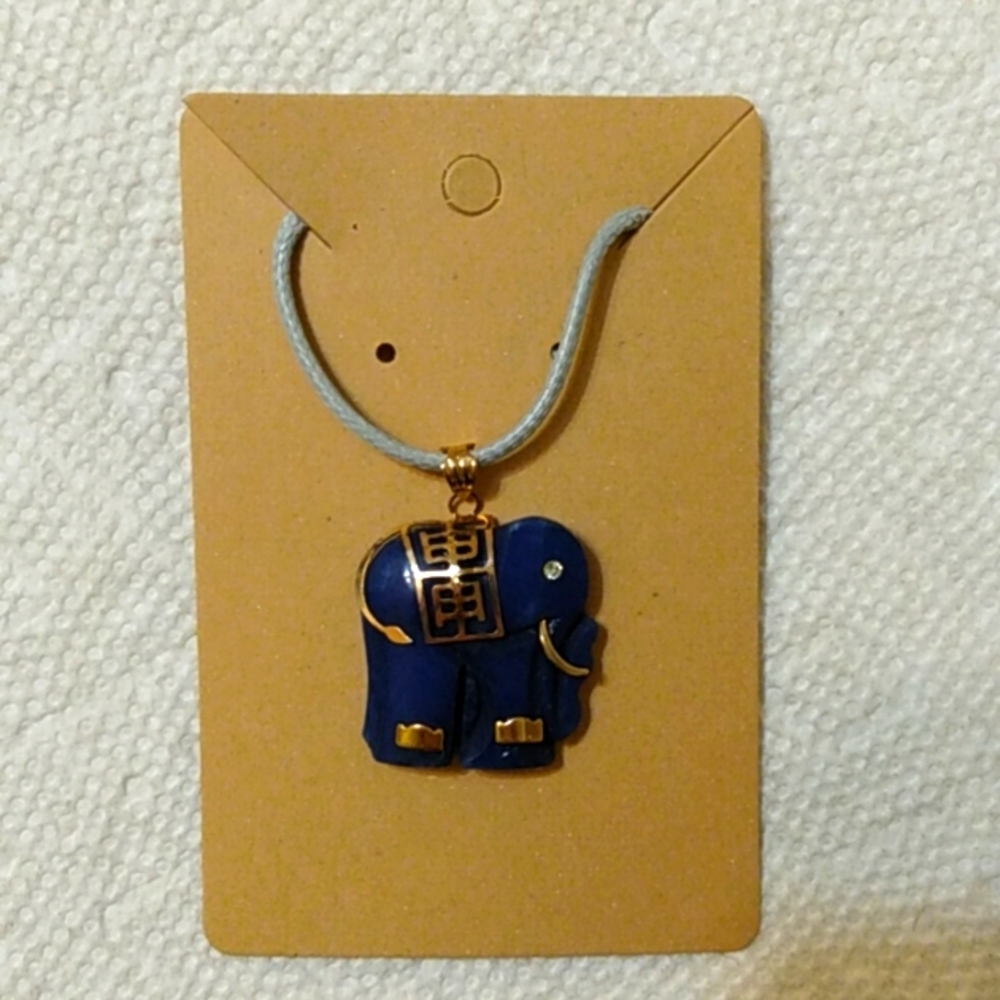 New Vintage Blue Lapis Gem Stone Elephant Pendant Choker Necklace